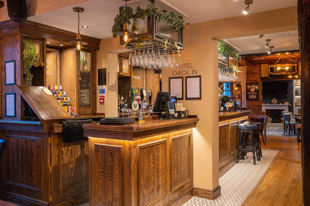 Duke Of York Hotell Whitby Exteriör bild